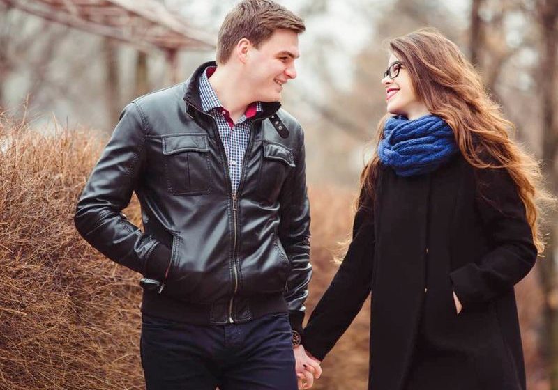 138 Romantic & Interesting Questions To Ask A Girl
